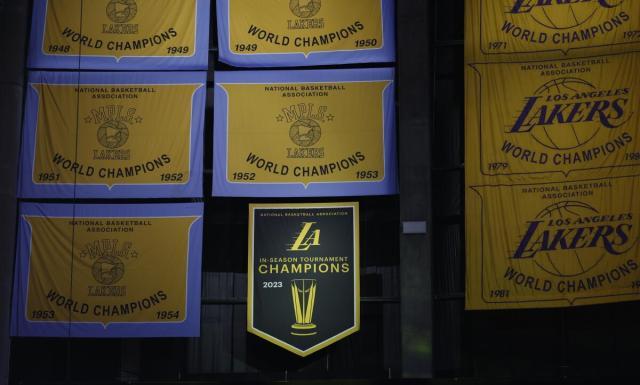 季中锦标赛夺冠后1胜3负，湖人不想找借口只想战斗