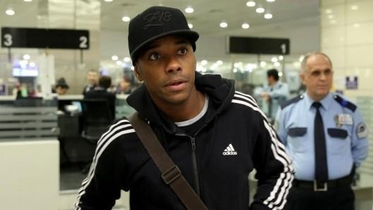 米体：若顺利，2027年后罗比尼奥可转为半自由刑&amp;amp;白天可外出